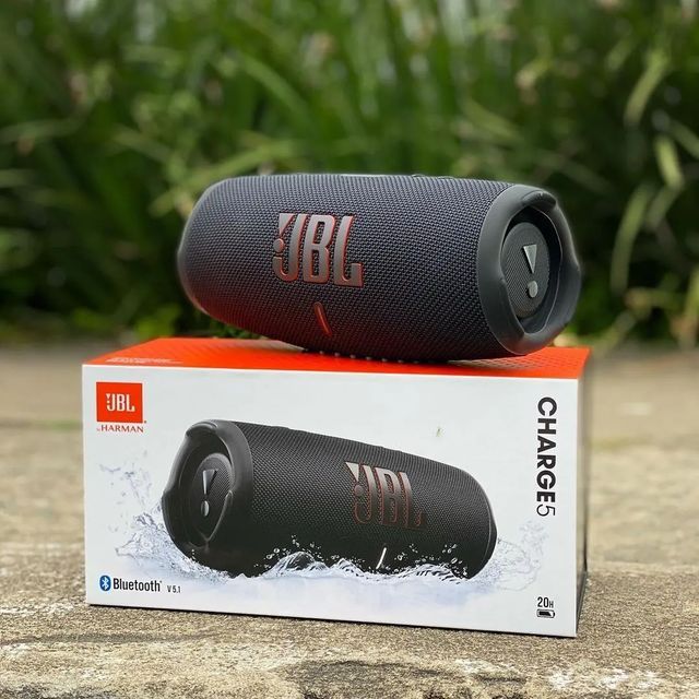 JBL Charge