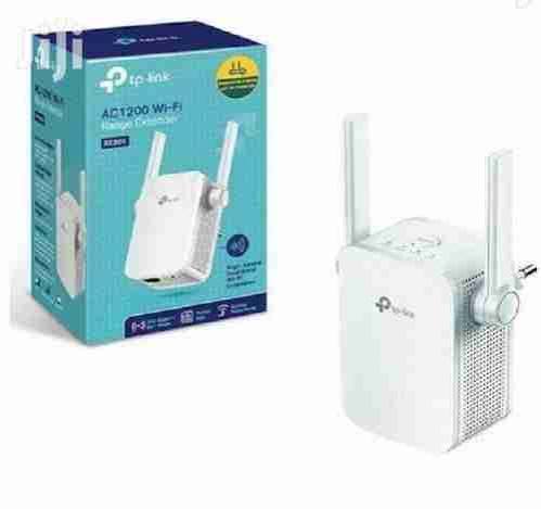 RE305 - TP-Link official product image | Zentech Electronics