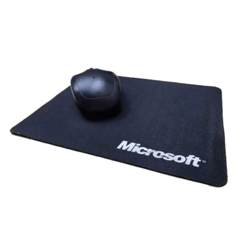 Non-slip rubber base of Microsoft gaming mouse pad