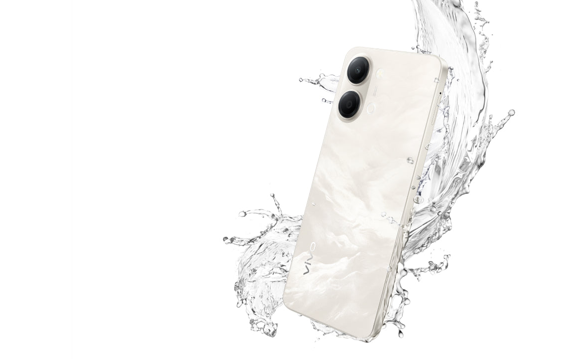 vivo Y05 Summit Platinum back with a water splash, showing the IP65 sealed body